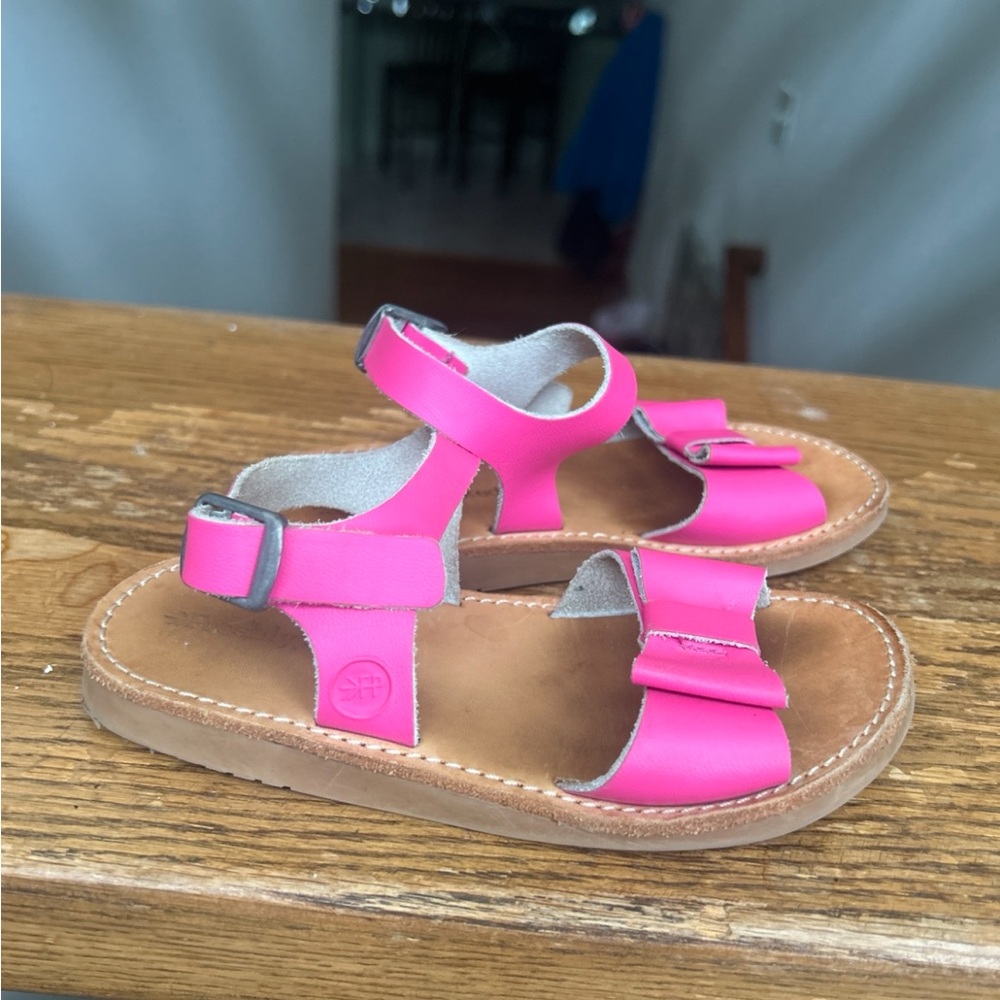 Freshly picked hot pink girls leather bow sandal Malibu Barbie beach babe vacay